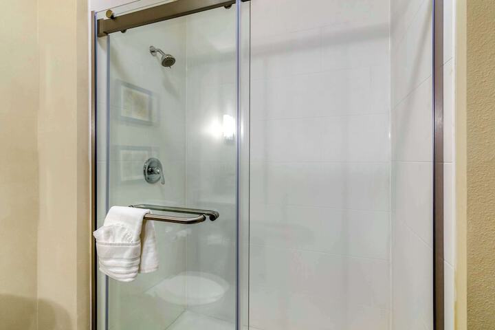 Comfort Inn & Suites Salina North