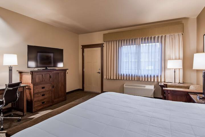 Room 16 of 40