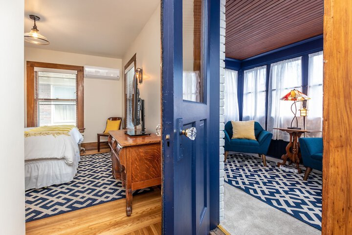 Room 51 of 82