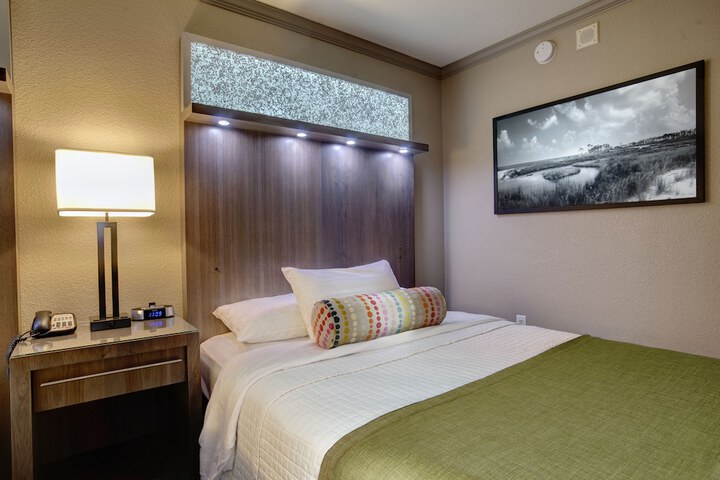 Room 16 of 42