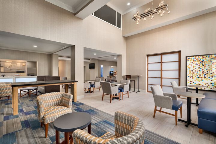Holiday Inn Express Hotel & Suites Auburn - University Area by IHG