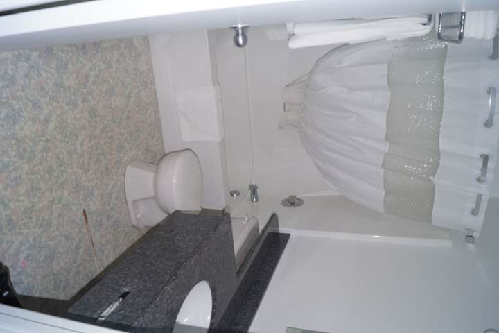 Room 7 of 31
