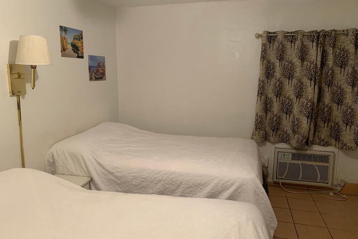 Room 16 of 41