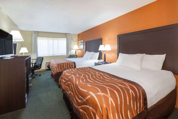 Room 15 of 19