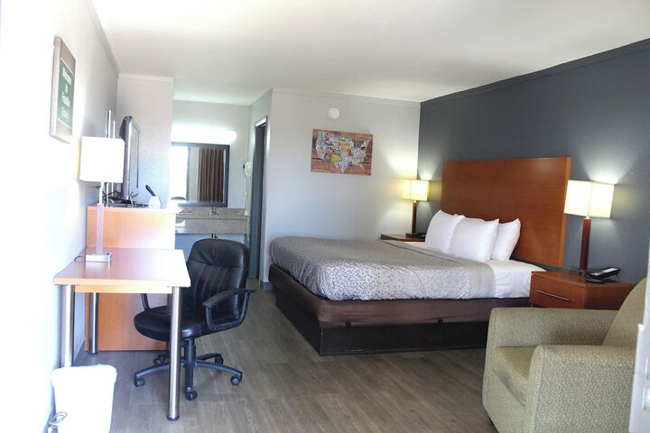 Econo Lodge Franklin South
