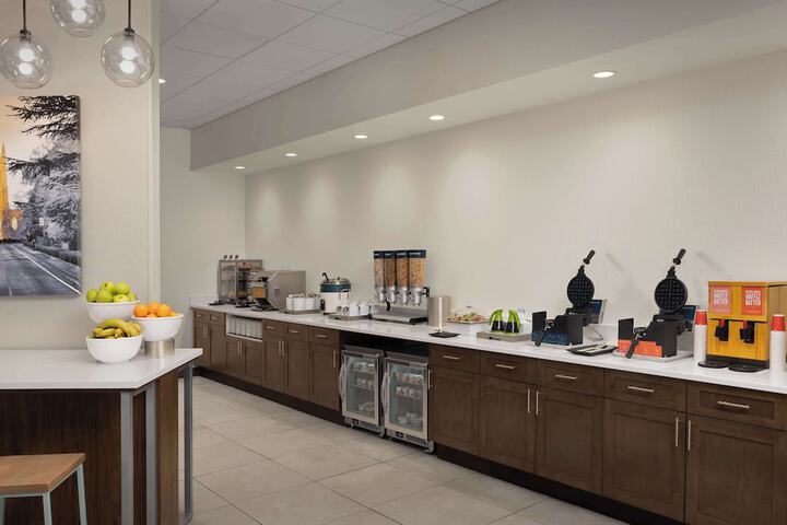 Breakfast/Coffee Service 33 of 41