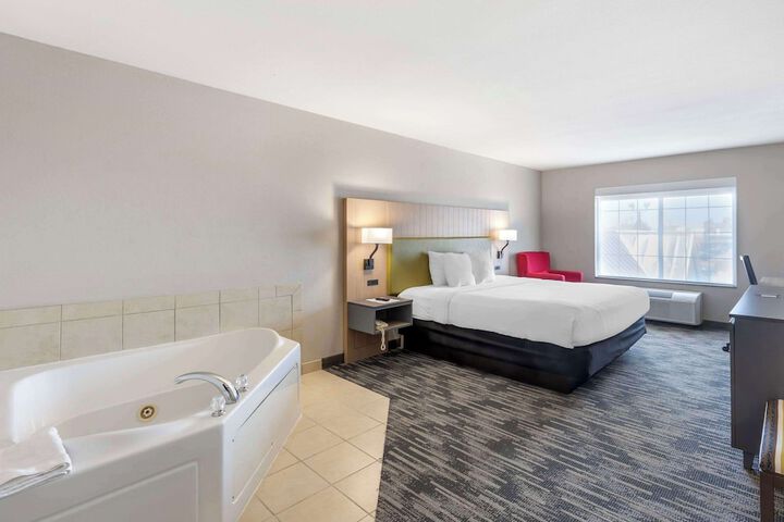 Room 20 of 46