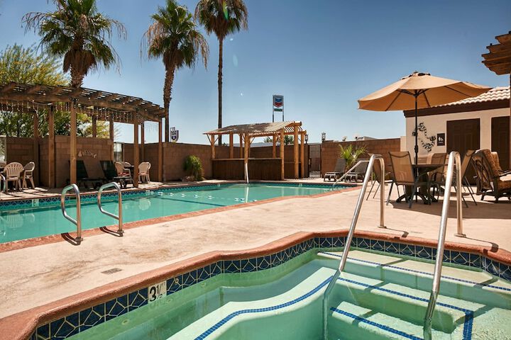Pool 4 of 23