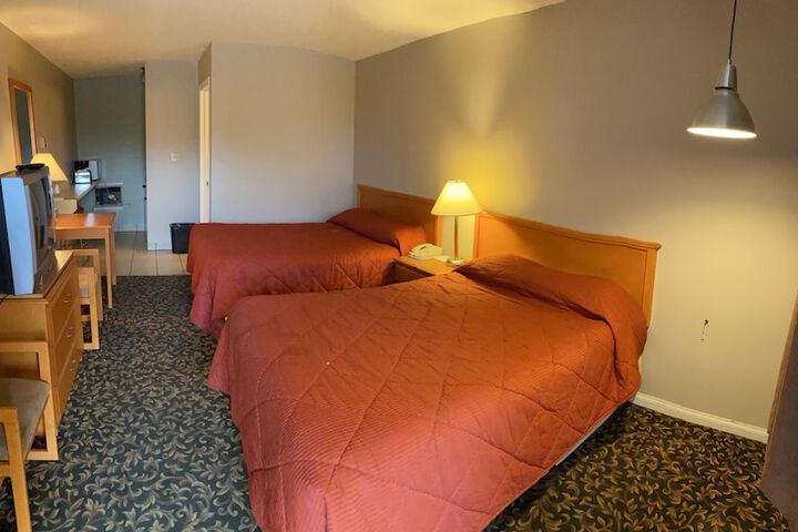 Room 10 of 30