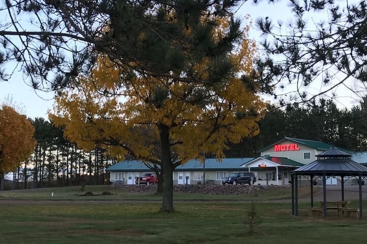 Country Villa Motel and Country Camping