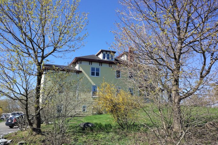 Hotel 2 of 55