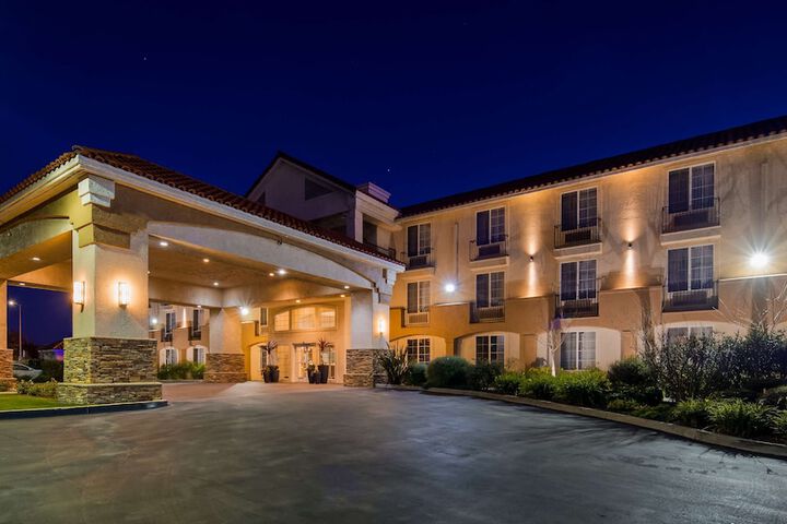 Hotel 3 of 52