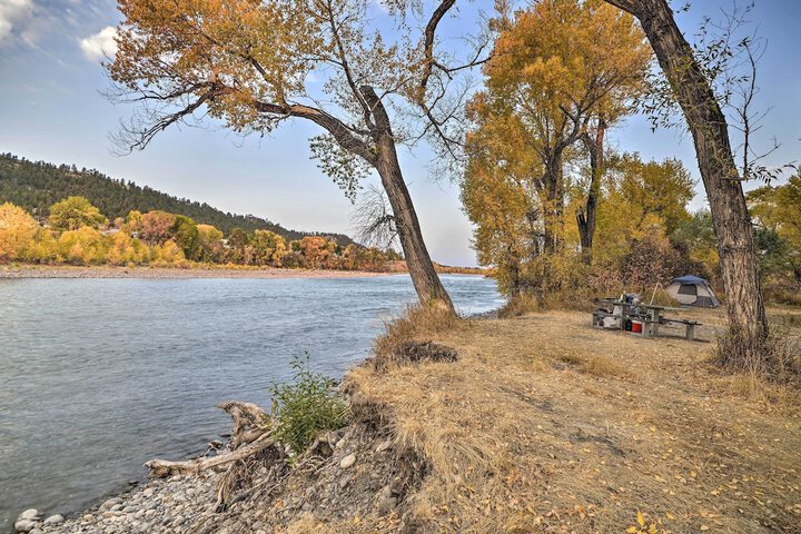 Charming Columbus Apt Along Yellowstone River