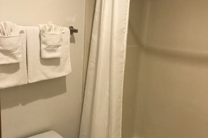 Room 17 of 25