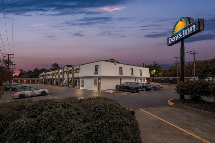 Days Inn by Wyndham Chesapeake