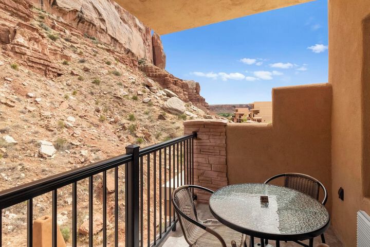 Bluff Dwellings Resort