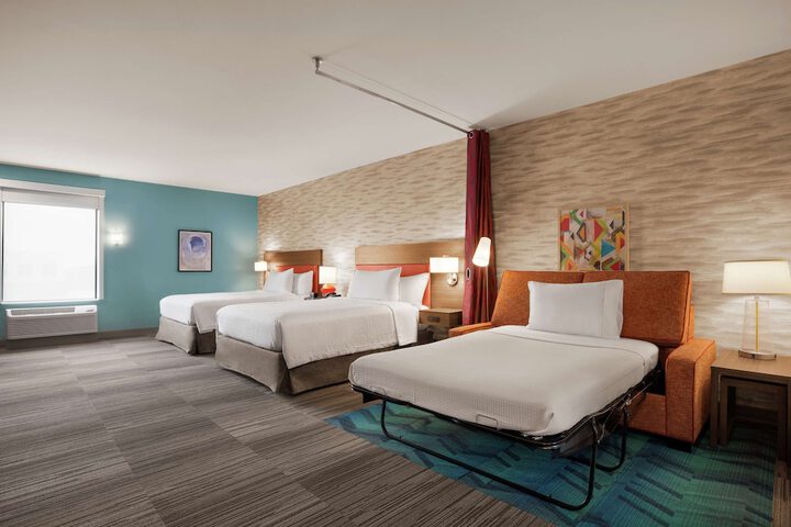 Room 15 of 32