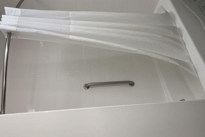 Room 15 of 40