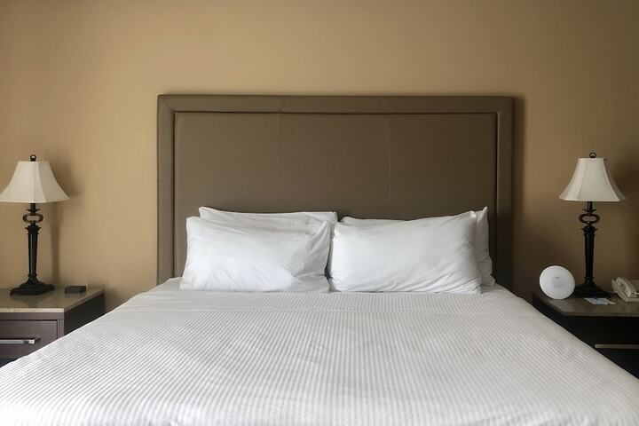Room 25 of 51