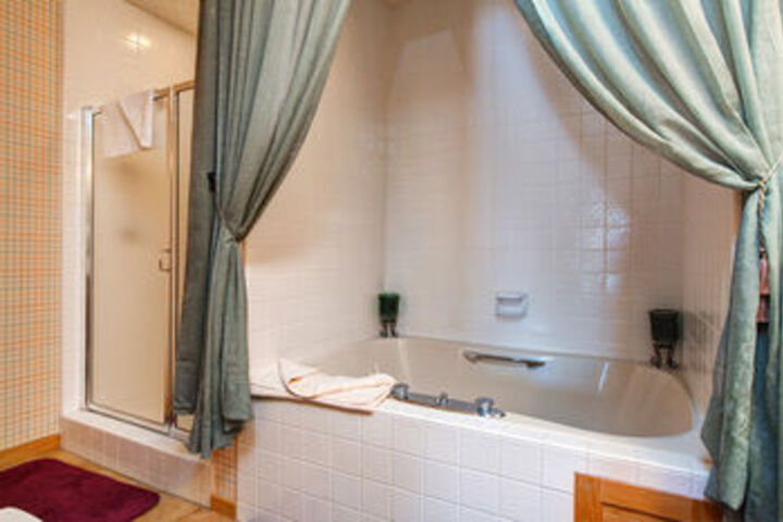 Park City Condo with Indoor Hot Tub by RedAwning