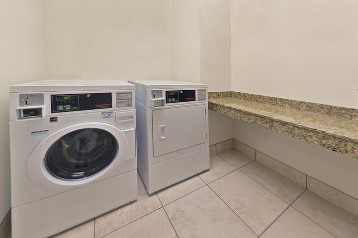 Holiday Inn Express Hotel & Suites Colby by IHG