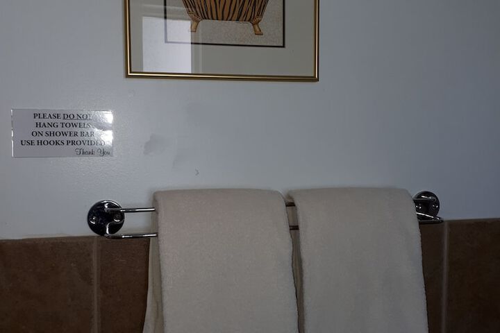 Room 44 of 62