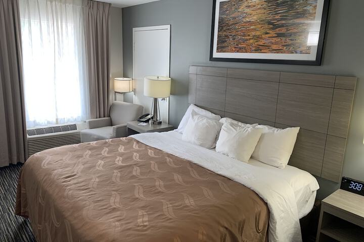 Room 17 of 58