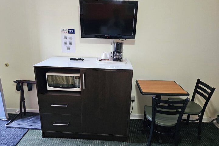 Room 49 of 60
