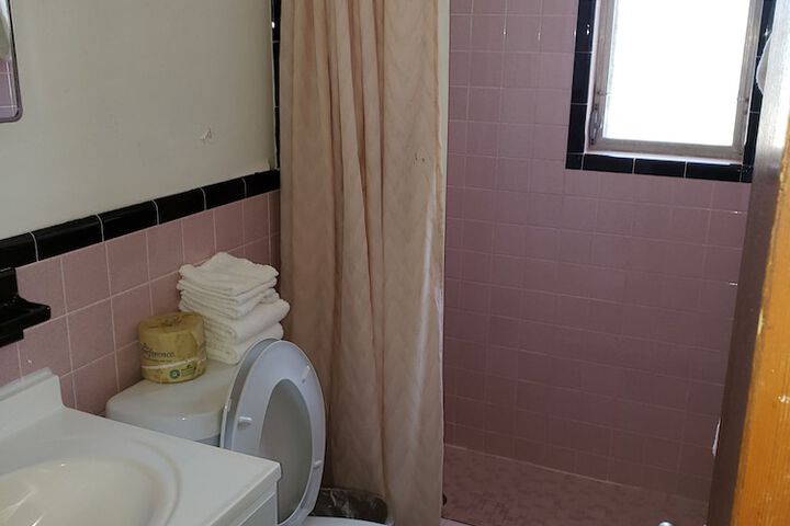 Room 19 of 48