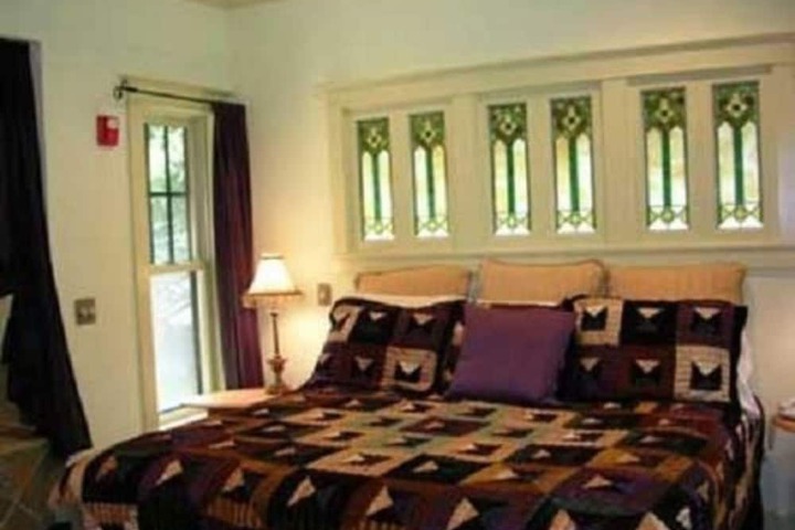 Far View - a Bed & Breakfast Estate