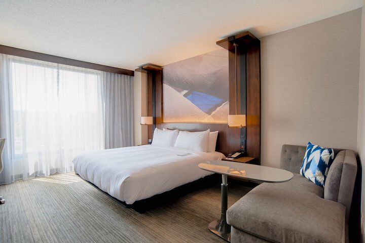 Room 8 of 44