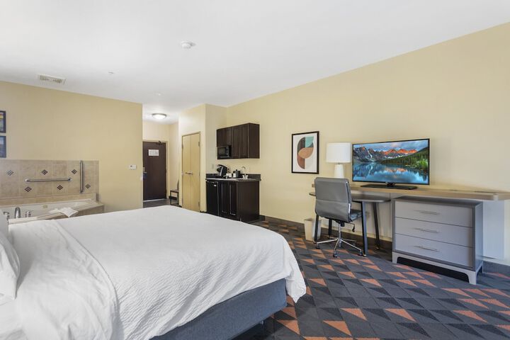 Room 15 of 43