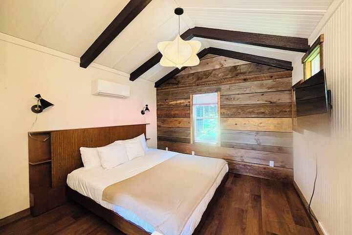 Brundage Bungalows