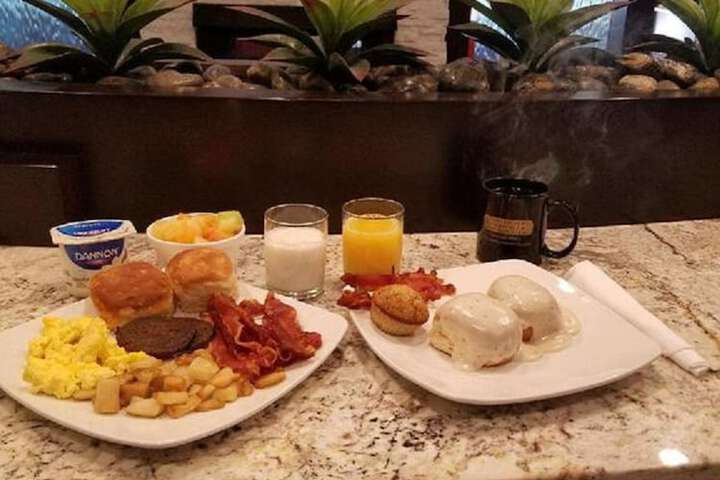 Breakfast/Coffee Service 29 of 43
