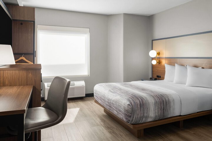 AmericInn by Wyndham Urbana / Champaign University Area