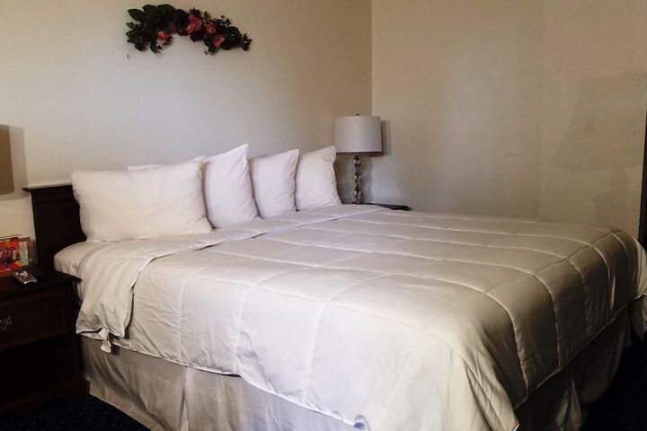 Room 21 of 33
