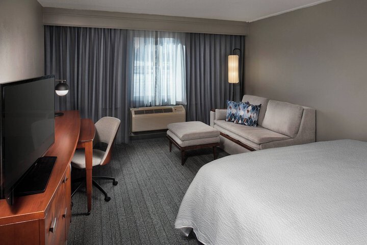 Courtyard by Marriott Winston-Salem University