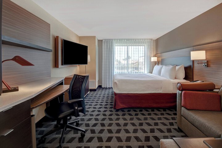 Room 14 of 45