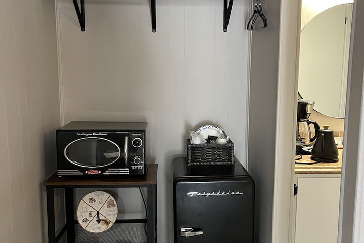 Room 49 of 85