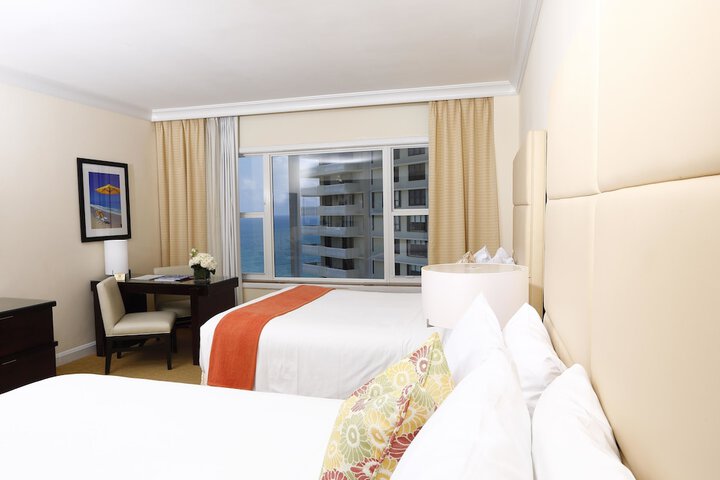 Sea View Hotel Bal Harbour, on the Ocean