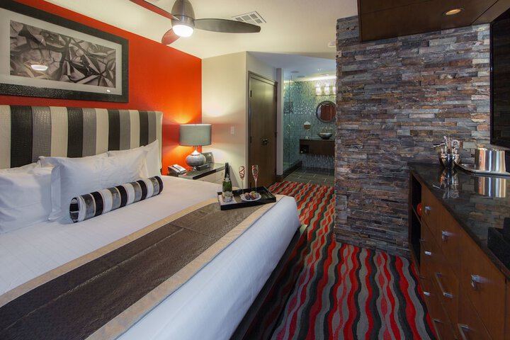 Room 29 of 73