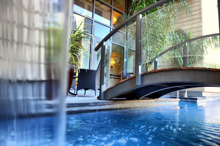 Pool 10 of 82