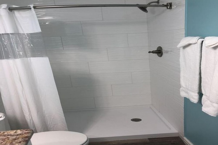 Beachgate CondoSuites and Oceanfront Resort