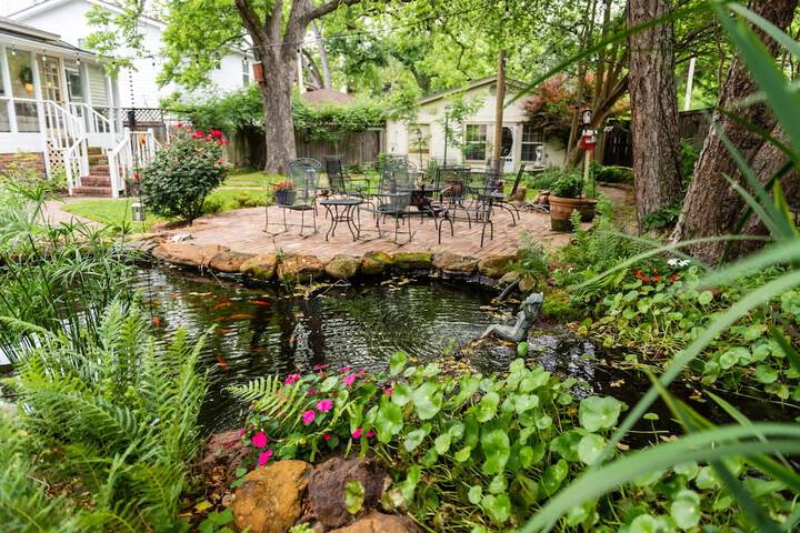 Kennedy Manor B & B
