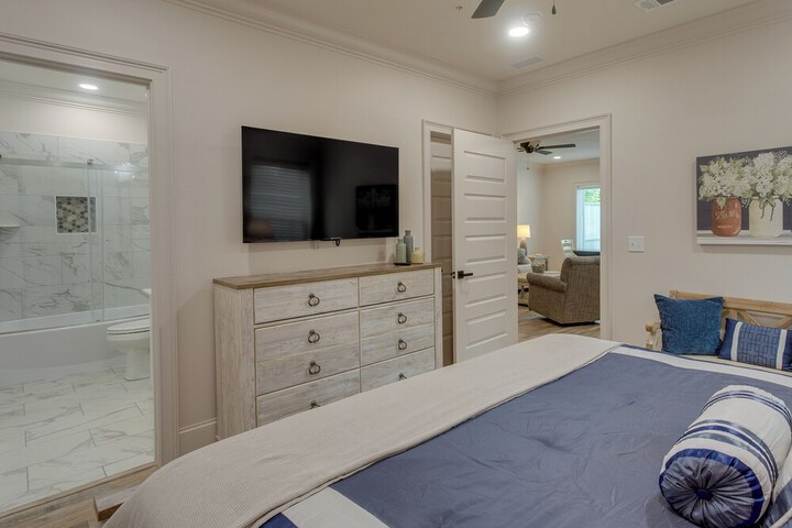 Wfh-friendly Condo Rental in Nashville Georgia!