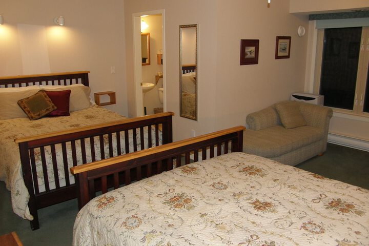 Room 35 of 49