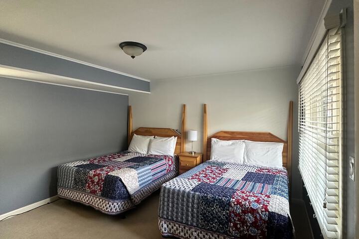 Room 12 of 22