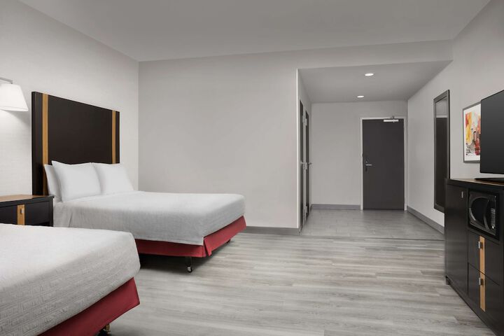 Room 19 of 34