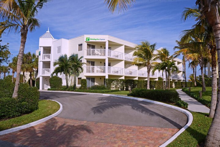 Hotel 5 of 70