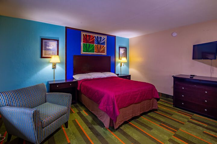 Room 10 of 24